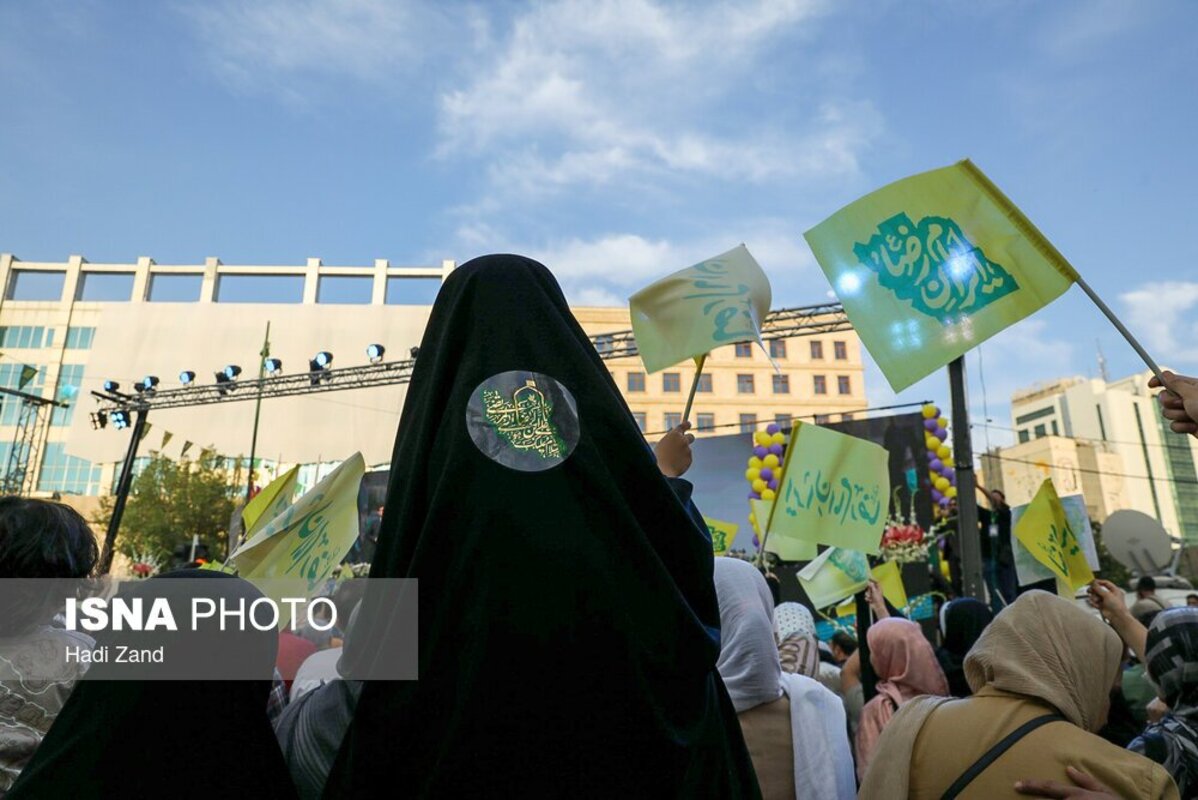 اجتماع ۵ کیلومتری امام رضایی‌ها در تهران