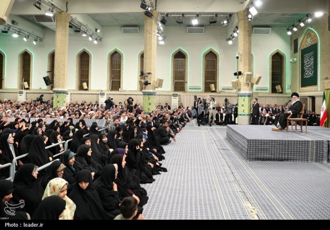 دیدار معلمان با رهبری