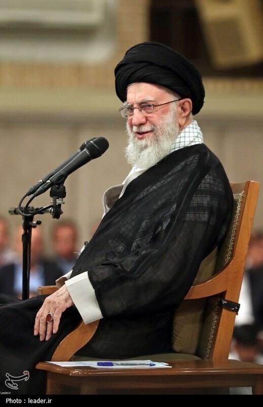 دیدار معلمان با رهبری