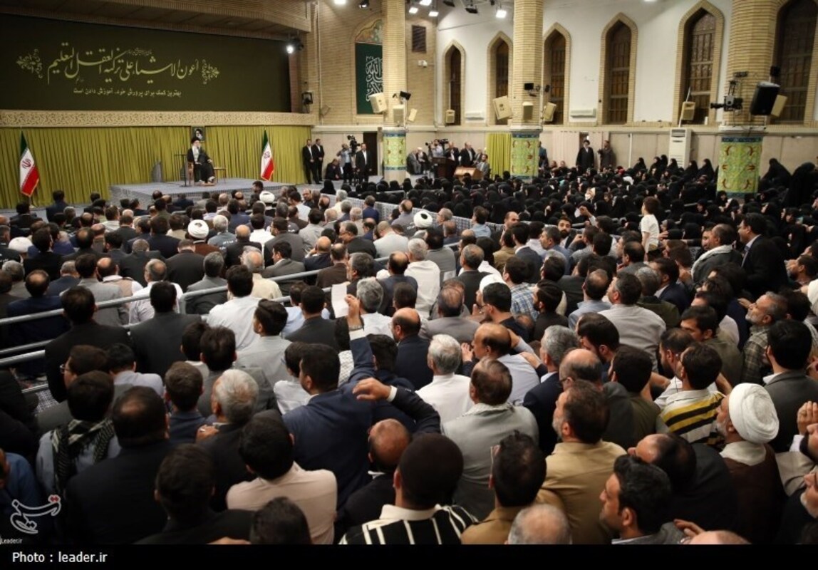 دیدار معلمان با رهبری