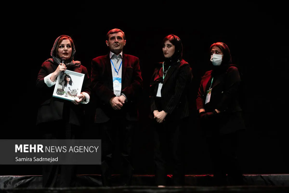 پرویز پرستویی و محمود دولت آبادی در جشن نفس