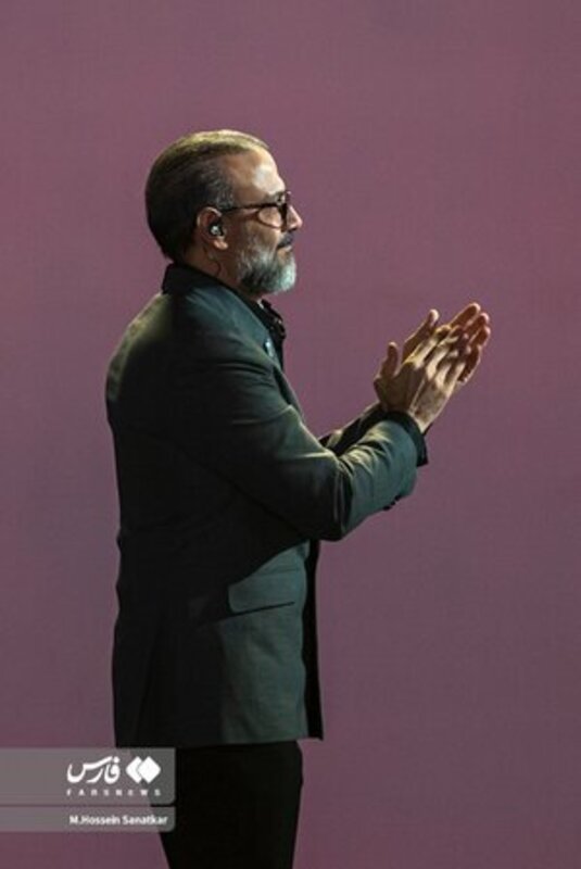 اولین شب کنسرت علیرضا قربانی در ورزشگاه آزادی