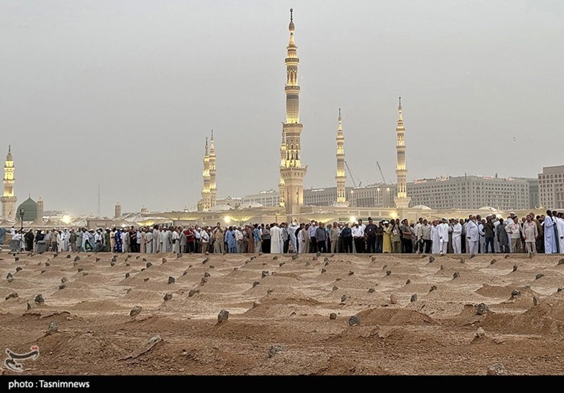 حال و هوای قبرستان بقیع