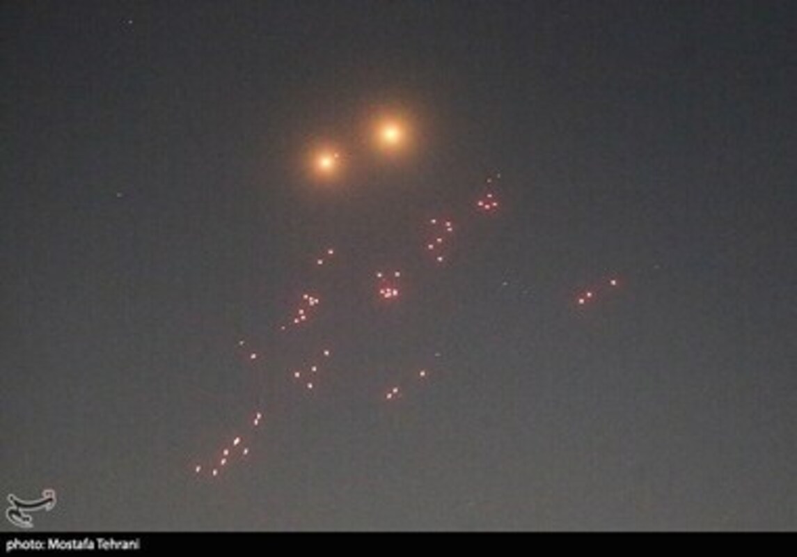 عکس/ فعالیت پدافند هوایی علیه اهداف متخاصم در آسمان تهران 