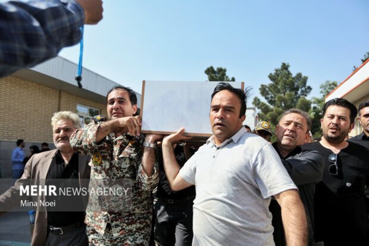 تشییع پیکر مطهر شهدای حملات اخیر اسرائیل در تبریز