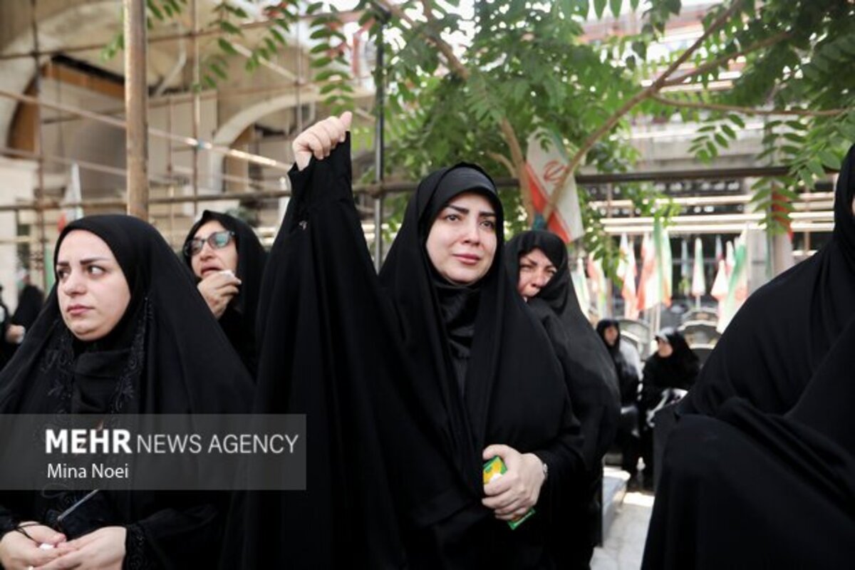 تشییع پیکر مطهر شهدای حملات اخیر اسرائیل در تبریز