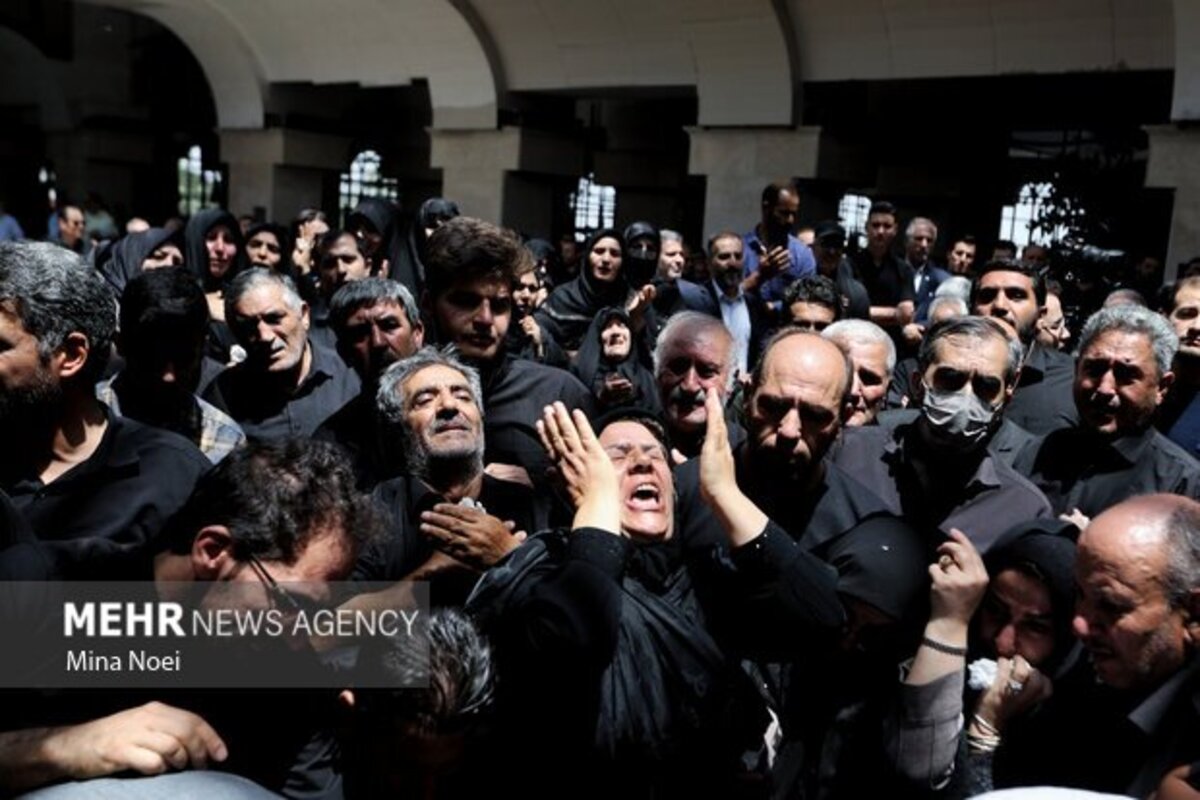 تشییع پیکر مطهر شهدای حملات اخیر اسرائیل در تبریز