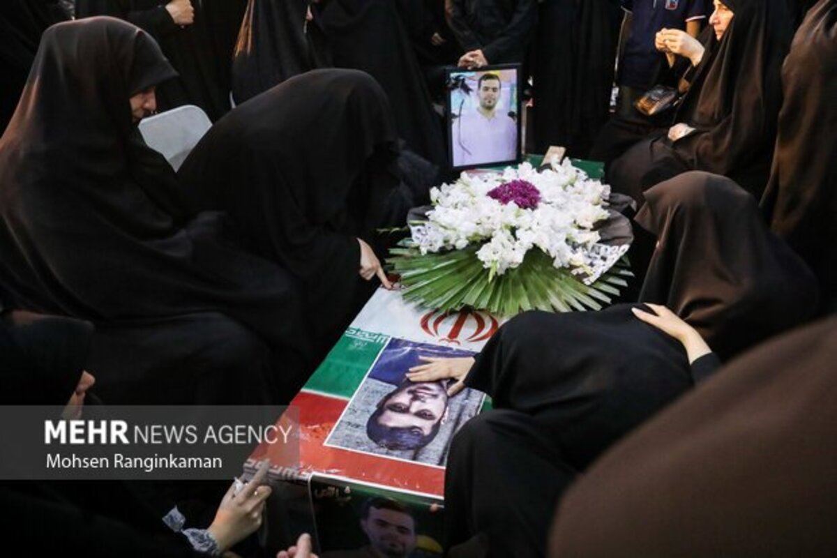 تشییع و تدفین پیکر شهدای حملات اسرائیل در تهران