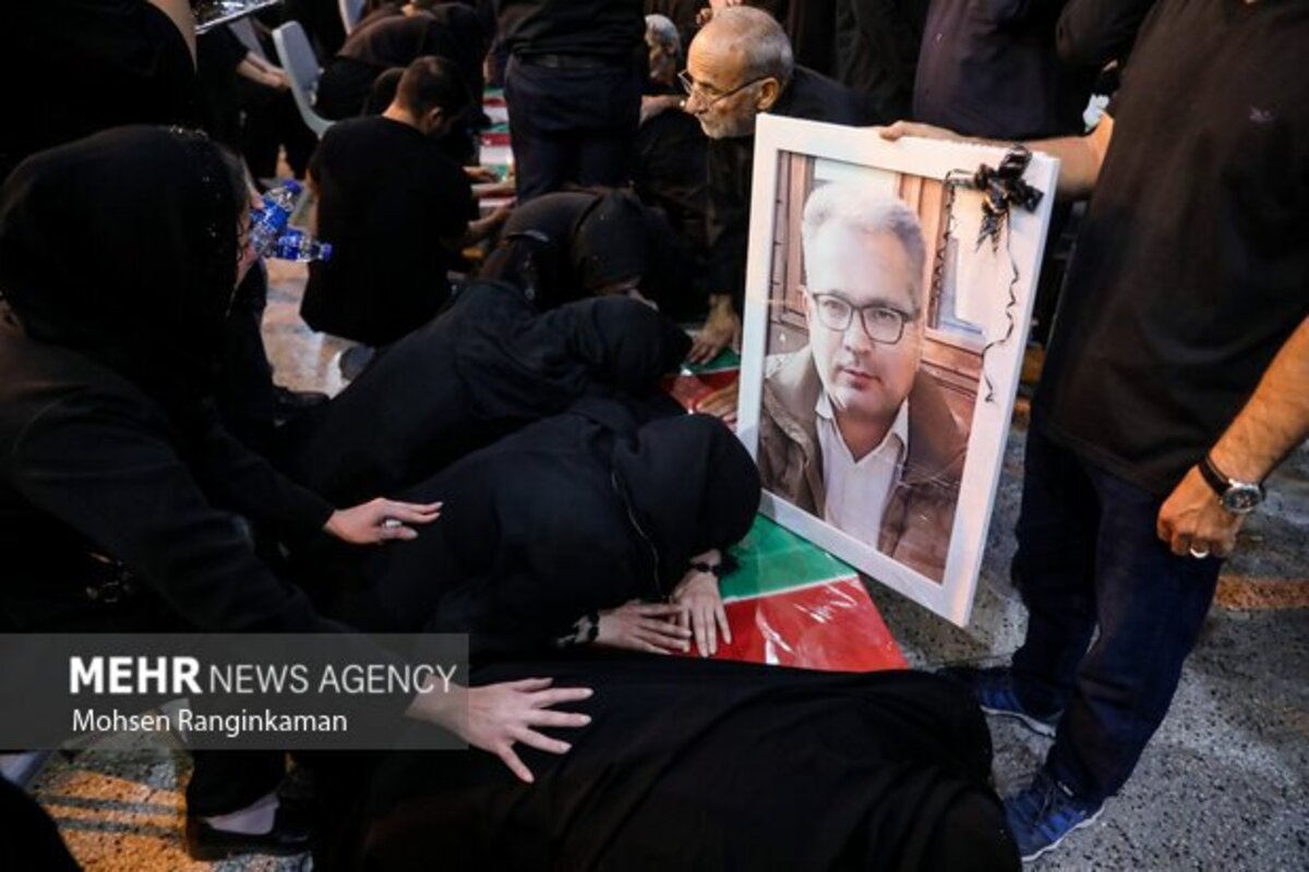 تشییع و تدفین پیکر شهدای حملات اسرائیل در تهران