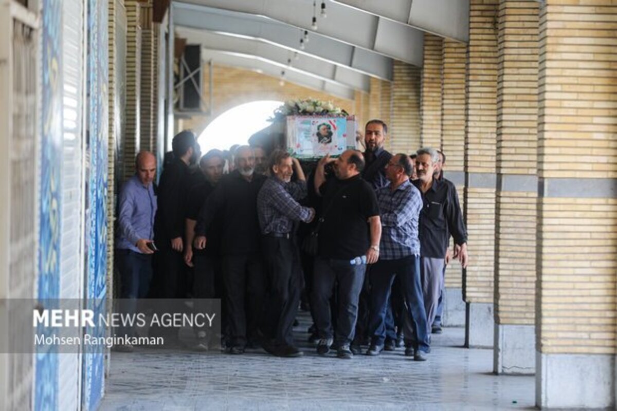 تشییع و تدفین پیکر شهدای حملات اسرائیل در تهران