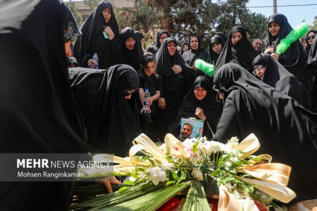 تشییع و تدفین پیکر شهدای حملات اسرائیل در تهران