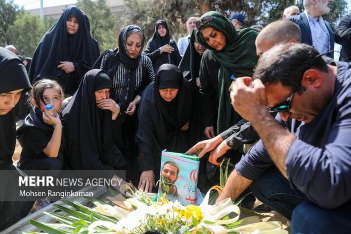 تشییع و تدفین پیکر شهدای حملات اسرائیل در تهران