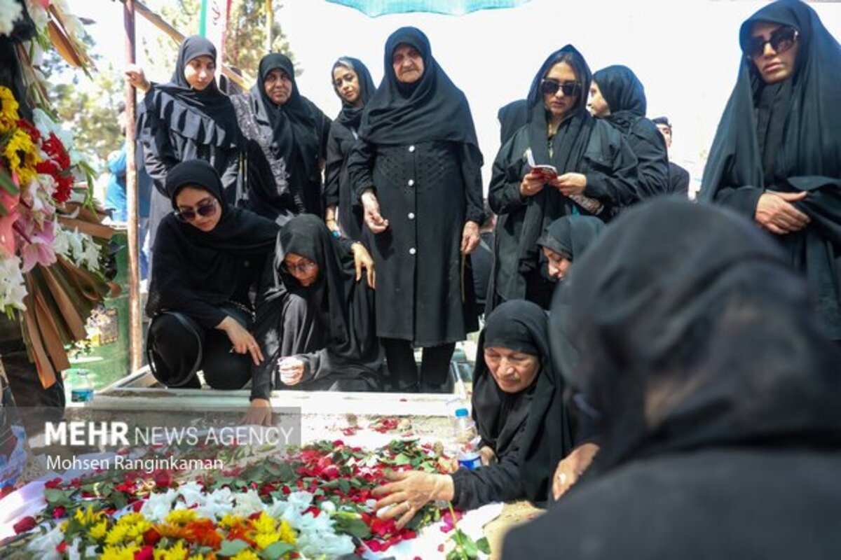 تشییع و تدفین پیکر شهدای حملات اسرائیل در تهران