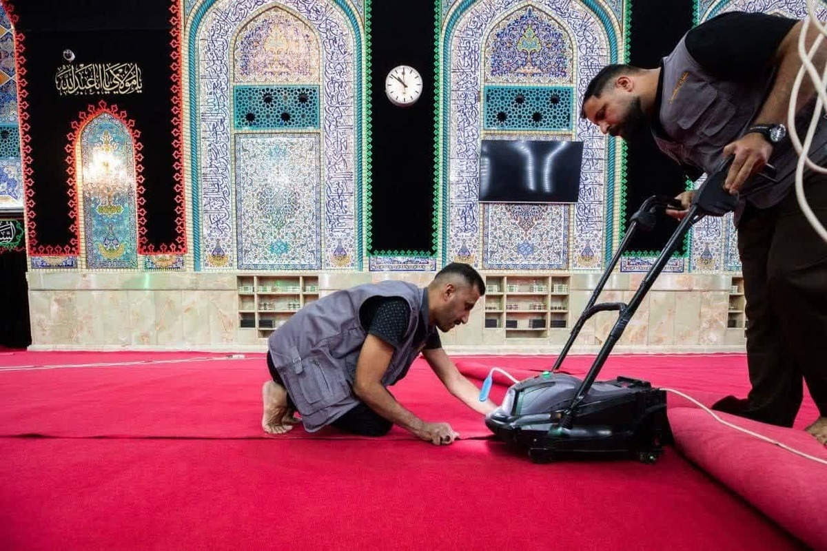 عکس/ حرم امام حسین (ع) با فرش قرمز پوشانده شد