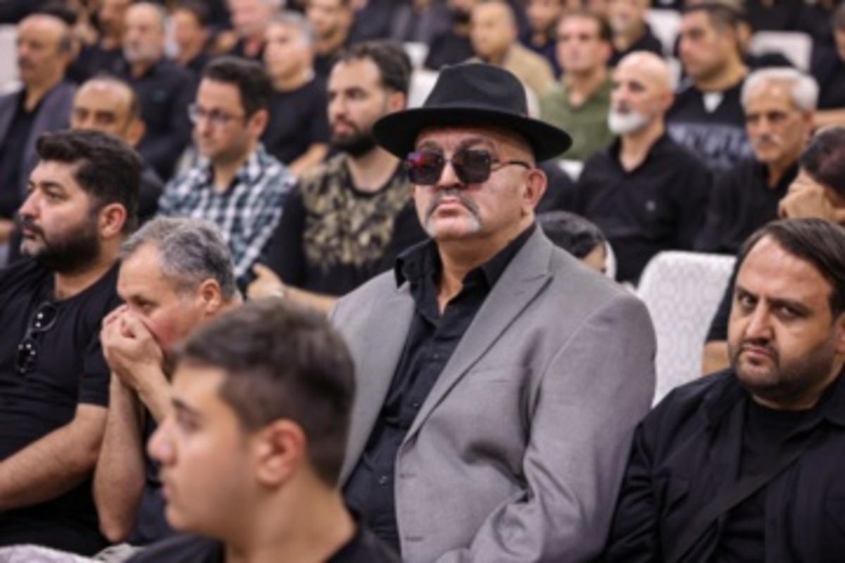 جمعی از هنرمندان 