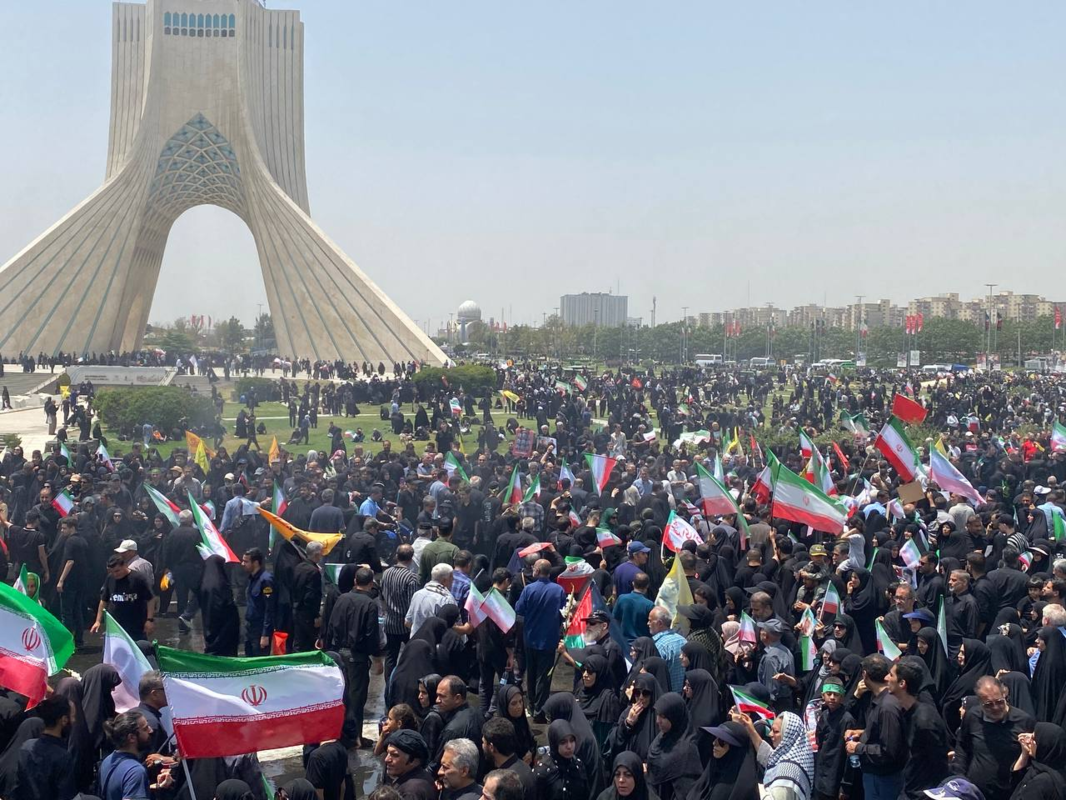 حاشیه‌ها و انتظار‌ها برای مراسم تشییع در آزادی