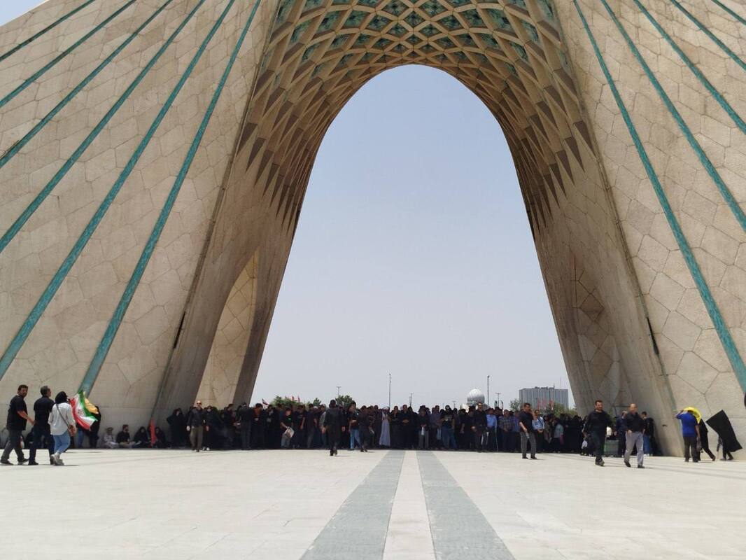 حاشیه‌ها و انتظار‌ها برای مراسم تشییع در آزادی