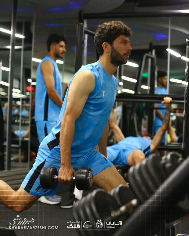 عکس/ استقلالی ها در ترکیه وزنه زدند 