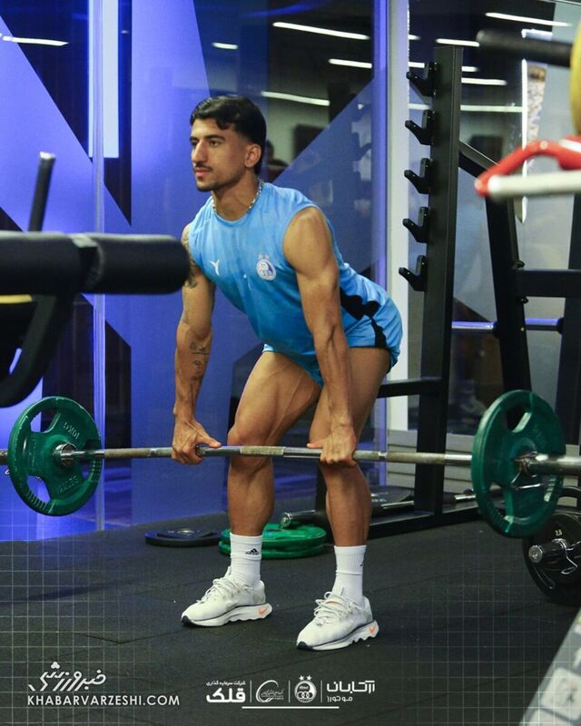 عکس/ استقلالی ها در ترکیه وزنه زدند 