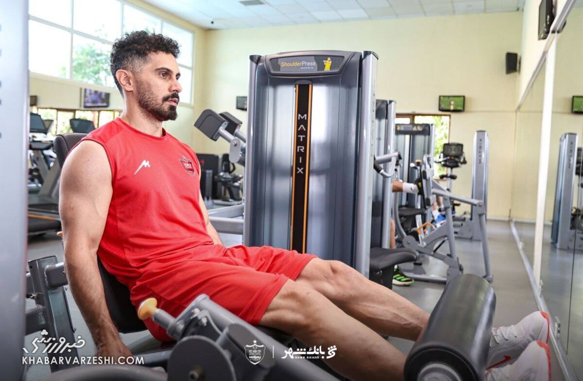 عکس/ ادامه تمرینات پرسپولیس در سالن بدنسازی