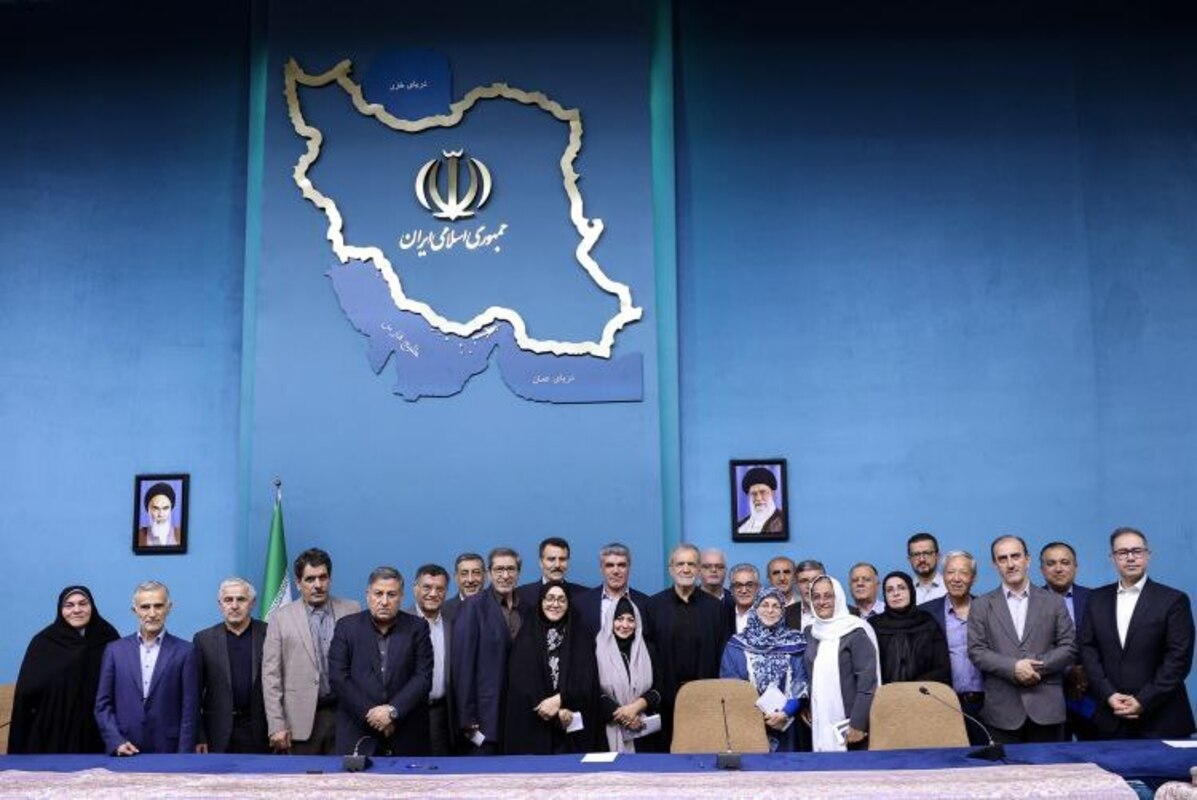 عکس/ دیدار اعضای جبهه اصلاحات با مسعود پزشکیان