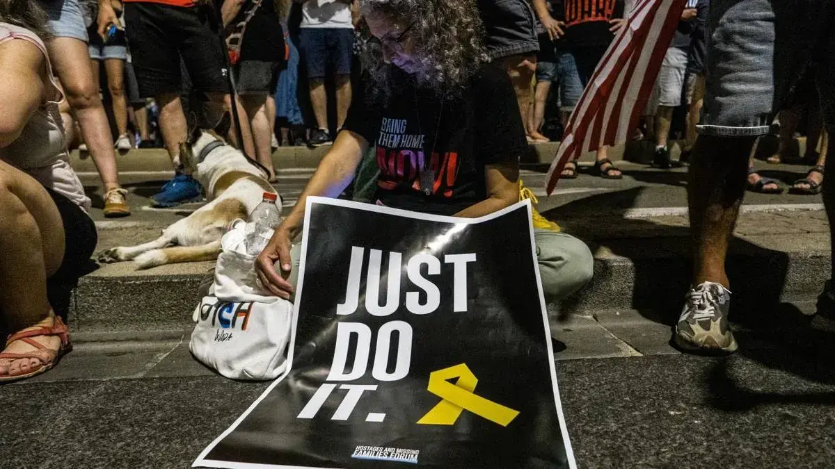 تجمع هزاران نفر علیه نتانیاهو در تل‌آویو