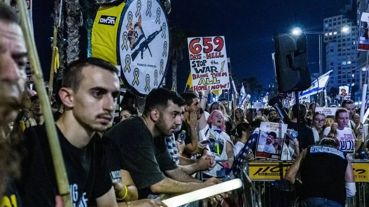 تجمع هزاران نفر علیه نتانیاهو در تل‌آویو