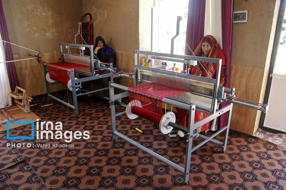 قصه‌های رنگین ابریشم جرگلان از تار تا تبار