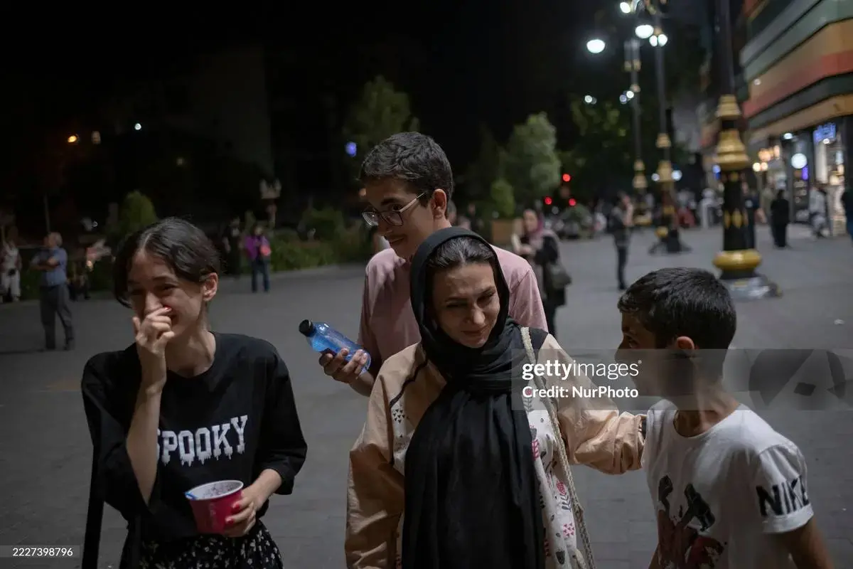 تهران روایت یک روز با اشعه فرابنفش بالا