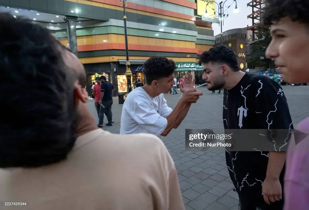 تهران روایت یک روز با اشعه فرابنفش بالا