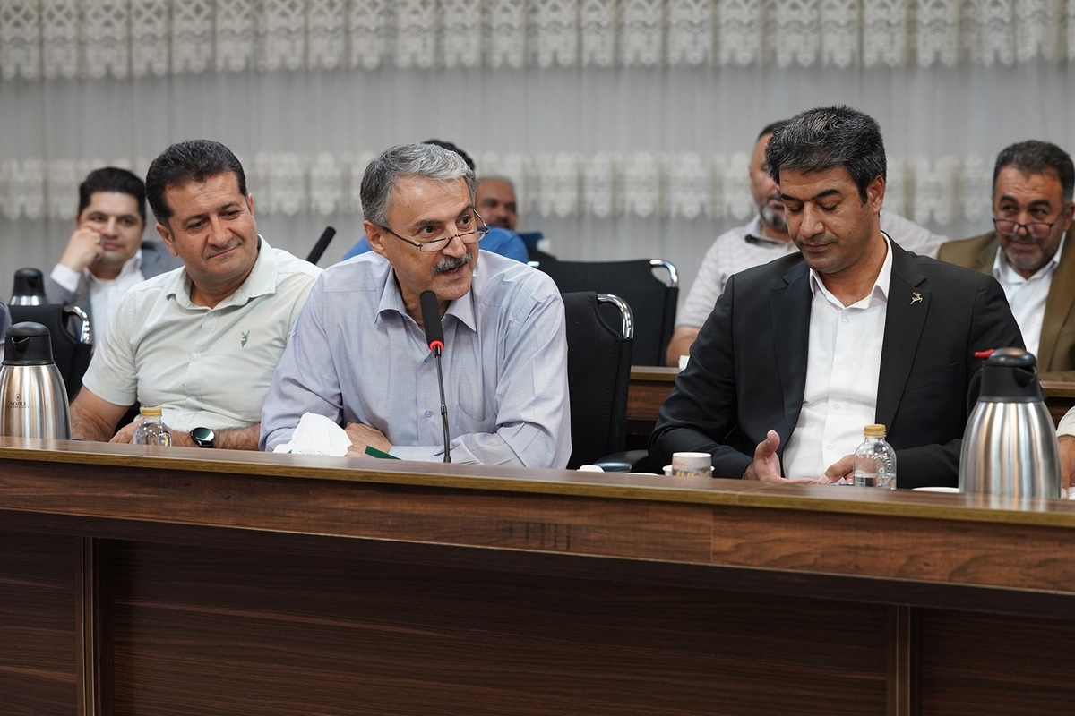 دبیر شورایعالی مناطق آزاد