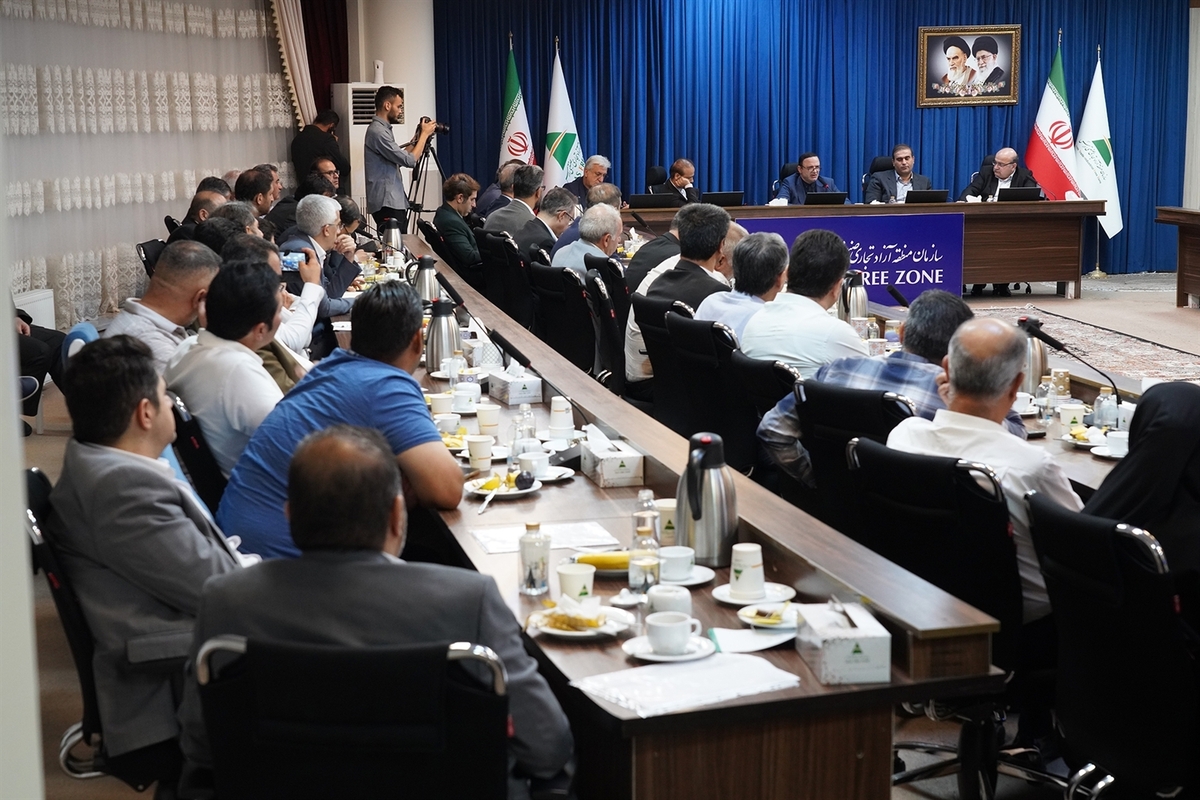 دبیر شورایعالی مناطق آزاد