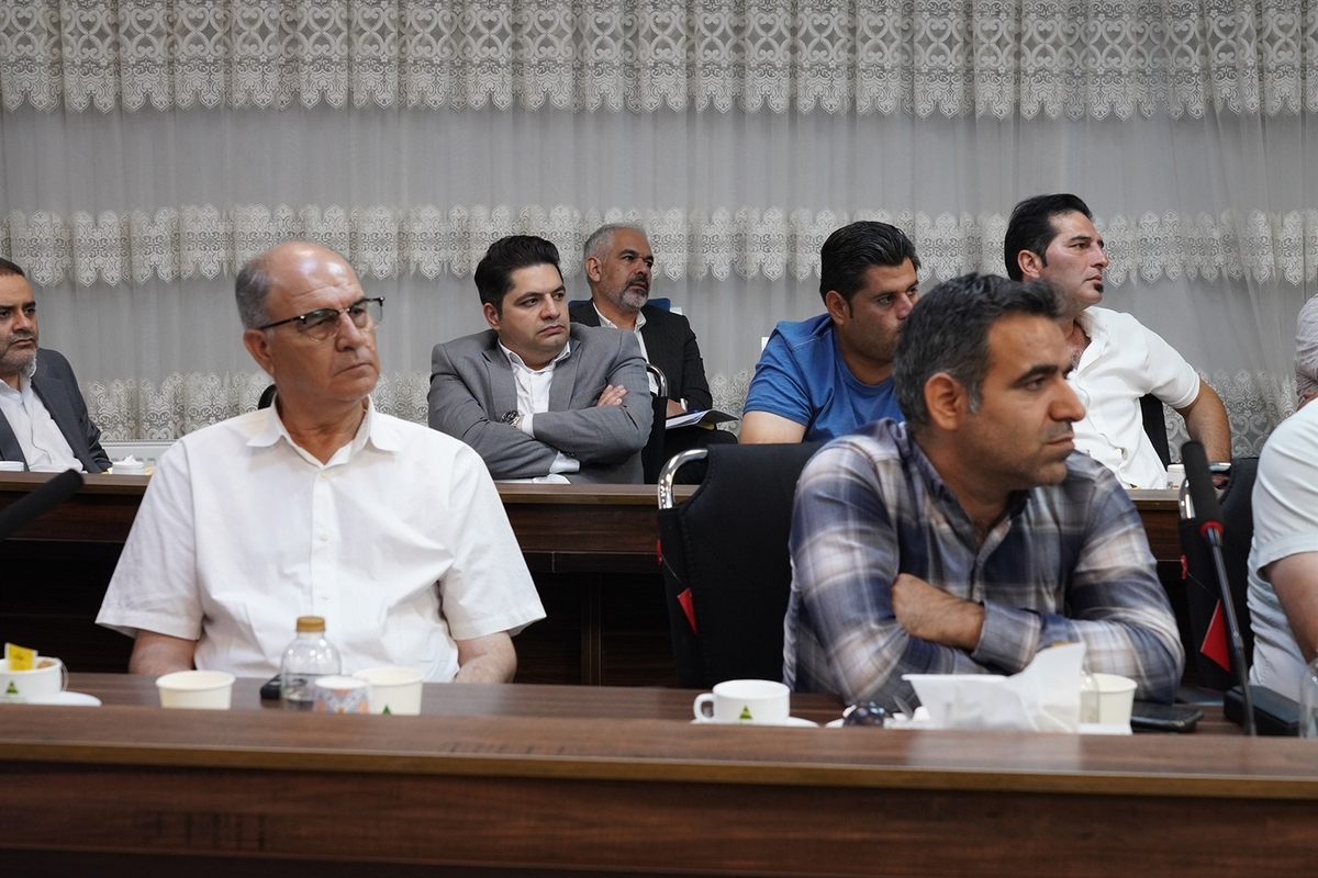 دبیر شورایعالی مناطق آزاد