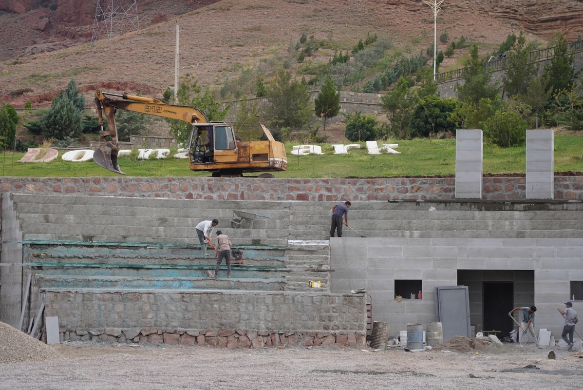 بازدید دبیر شورایعالی مناطق آزاد کشور از مجموعه ورزش‌های ساحلی ارس