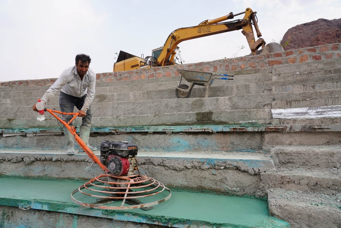 بازدید دبیر شورایعالی مناطق آزاد کشور از مجموعه ورزش‌های ساحلی ارس