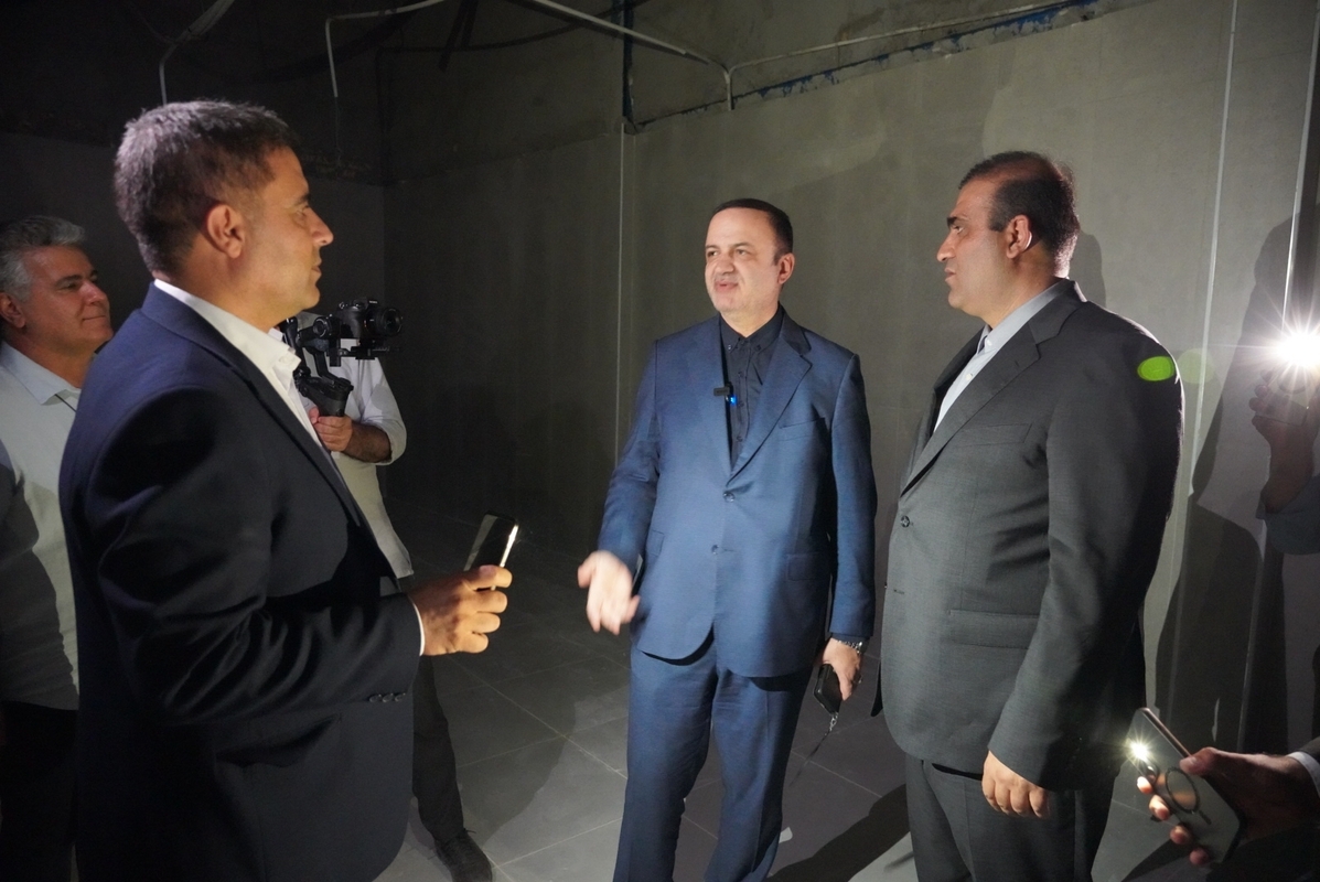 بازدید دبیر شورایعالی مناطق آزاد کشور از مجموعه ورزش‌های ساحلی ارس