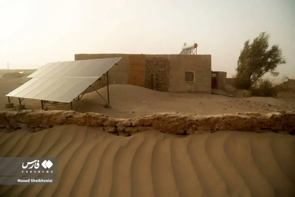 طوفان شن خانه‌های زابل را بلعید