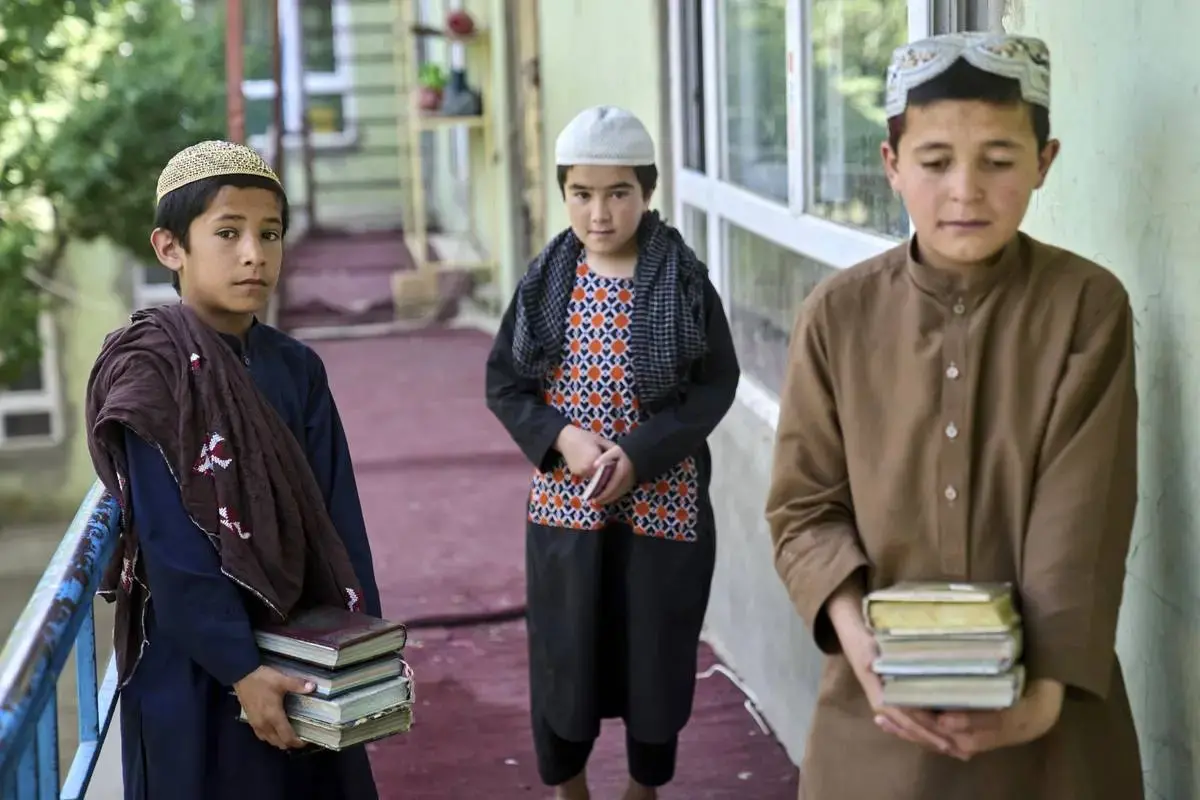 نگاهی به حضور کودکان افغان در مدارس دینی