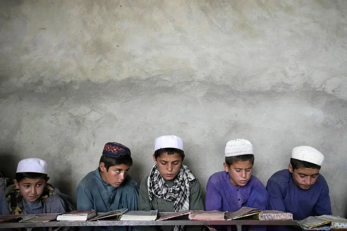 نگاهی به حضور کودکان افغان در مدارس دینی