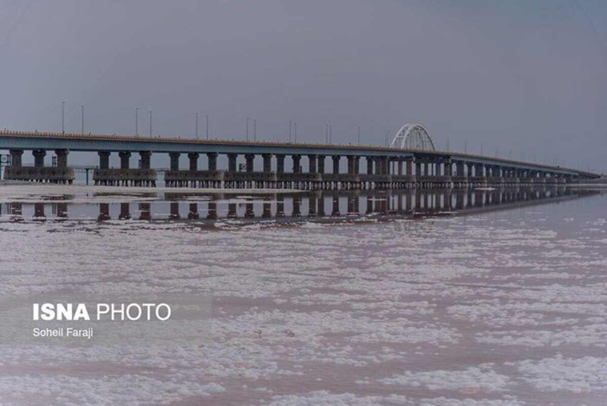 دریاچه ارومیه در آستانه خشکی کامل