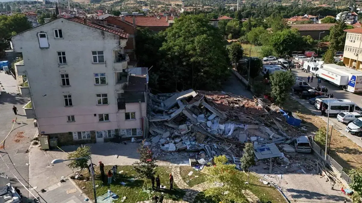 ویرانی‌های سهمگین زلزله در بالیکسیر ترکیه