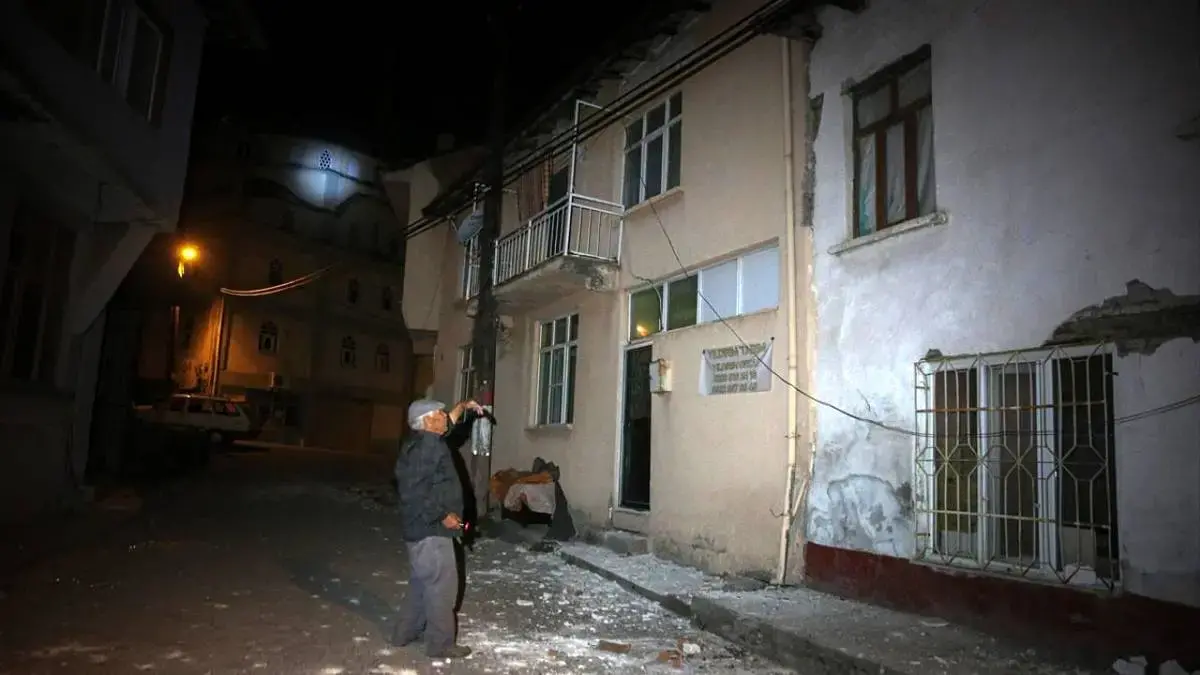 ویرانی‌های سهمگین زلزله در بالیکسیر ترکیه