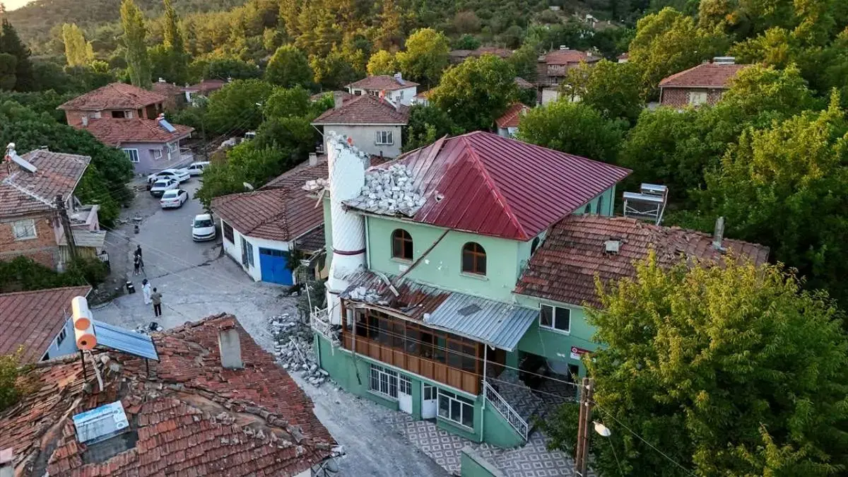 ویرانی‌های سهمگین زلزله در بالیکسیر ترکیه