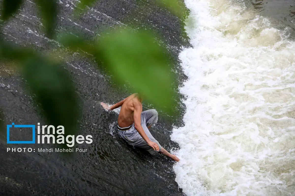 خنکای آب‌تنی در گرمای تابستان