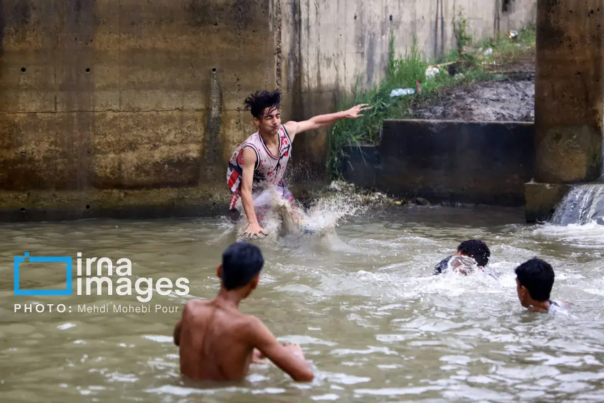 خنکای آب‌تنی در گرمای تابستان