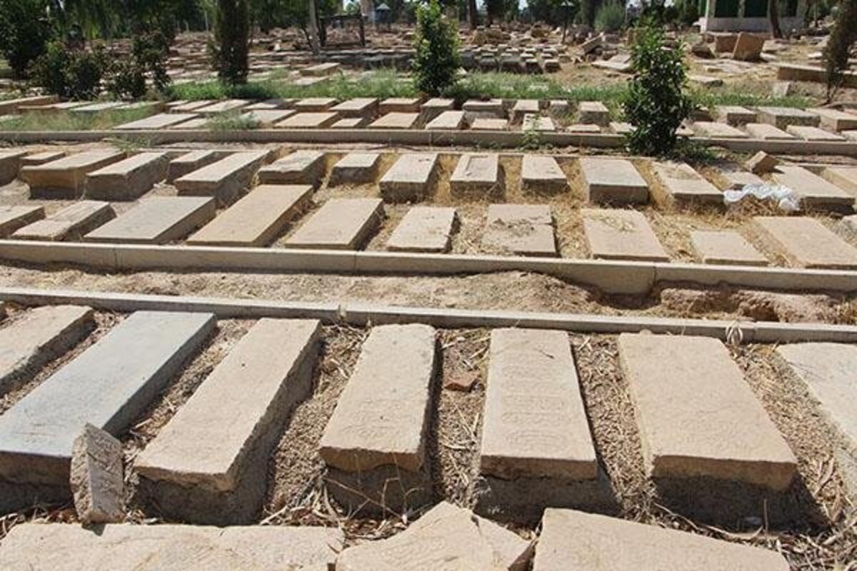 تعرض به آرامستان هزار سالۀ شیراز