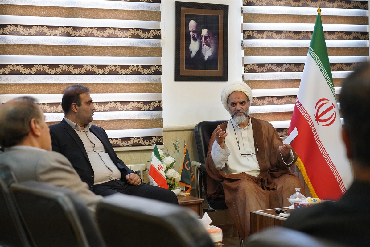 دیدار مدیرعامل سازمان منطقه آزاد ارس با ائمه جمعه جلفا و هادیشهر