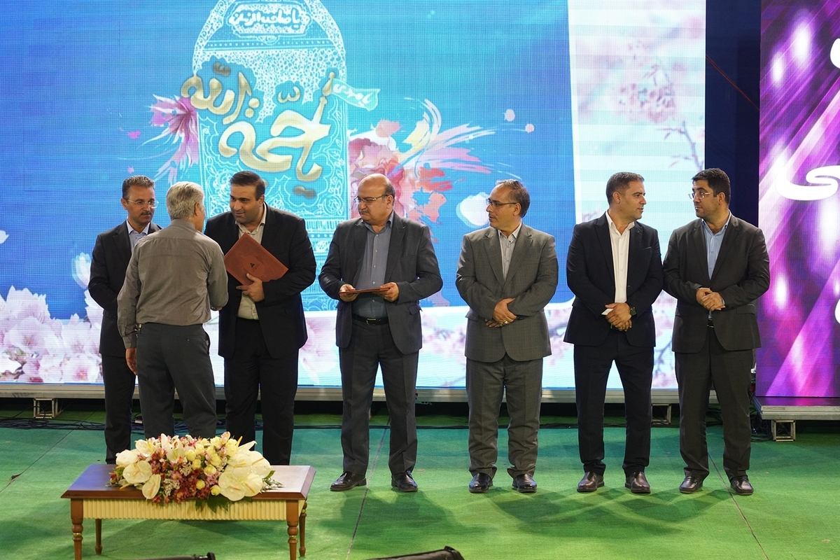 تجلیل از خانواده‌های شهدای ۱۳۲۰ جلفا و شهدای اقتدار منطقه آزاد ارس