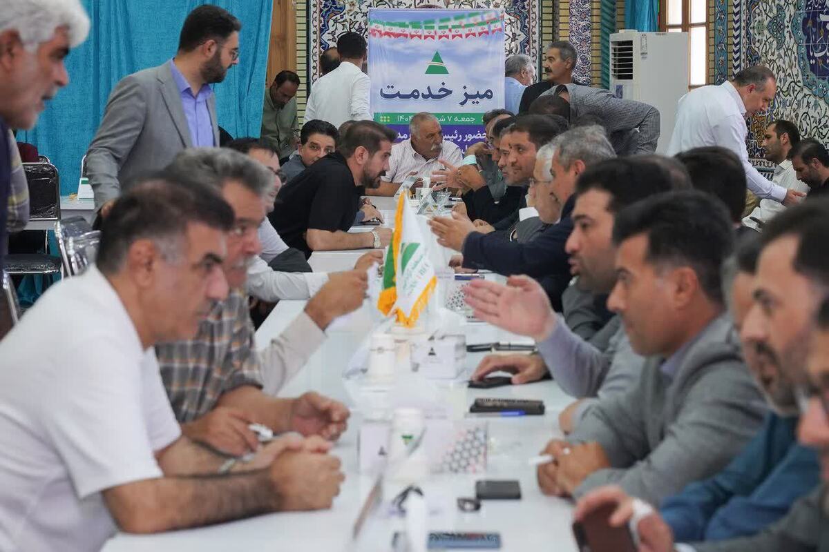 میز خدمت در منطقه آزاد ارس با حضور مدیرعامل سازمان برگزار شد