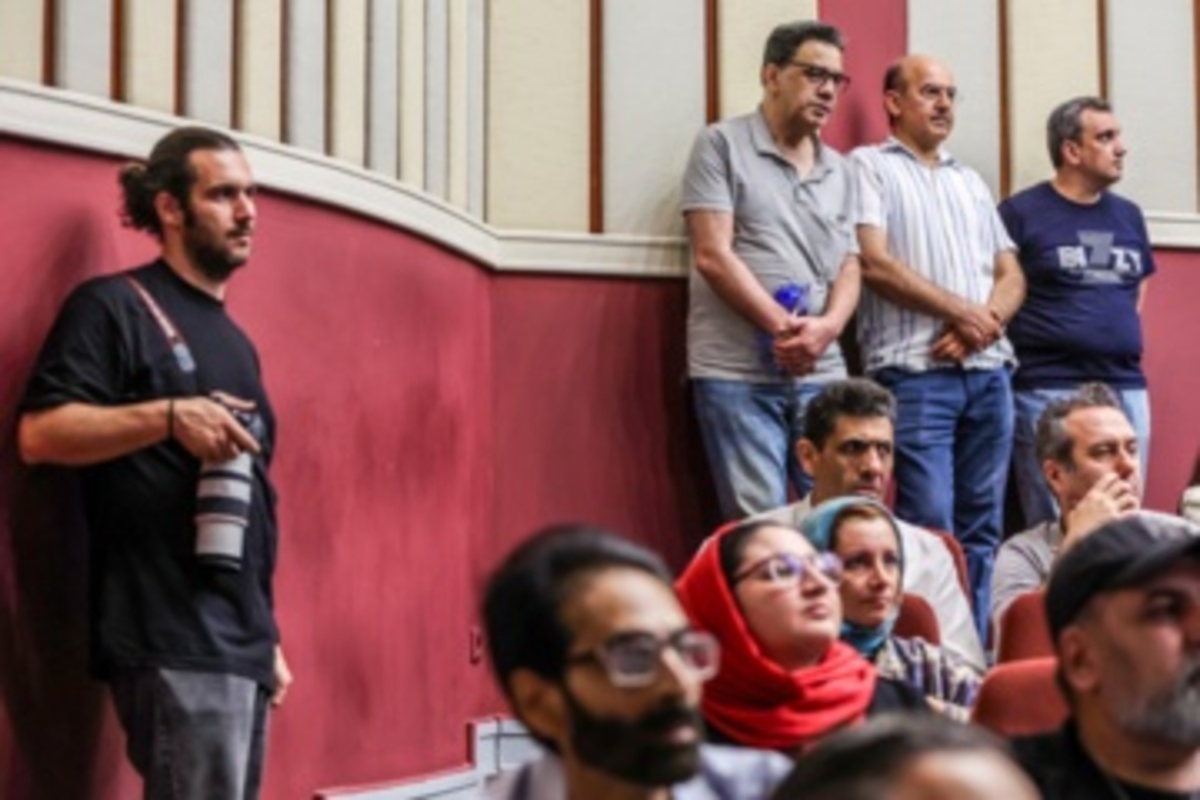 مثِ یک کوه، بلند ... به یاد فرهاد مهراد